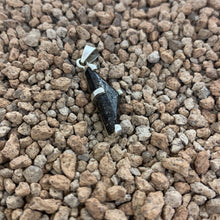Colgante Meteorito 09 - Mesosiderito - Vaca Muerta - Mundos en Colisión