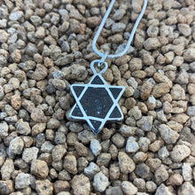 Colgante Meteorito 43- Condrito H5 - Los Vientos 003 - Colección Nebulosa