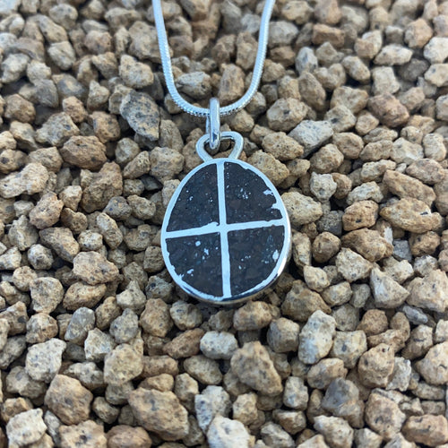 Colgante Meteorito 45- Condrito H5 - Los Vientos 003 - Colección Nebulosa