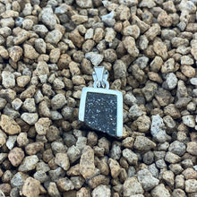 Colgante Meteorito 48- Condrito H5 - Los Vientos 003 - Colección Nebulosa