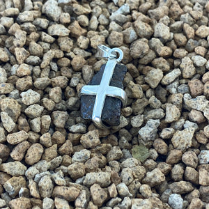 Colgante Meteorito 9- Condrito H6 - Los Vientos 357 - Colección Nebulosa