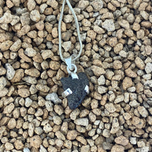 Colgante Meteorito 7- Condrito H6 - Los Vientos 357 - Colección Nebulosa